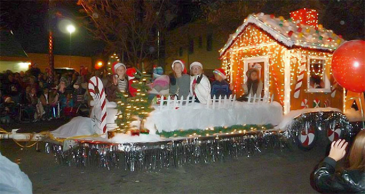 Christmas Parade - City of Turlock (Recreation\Community Events)